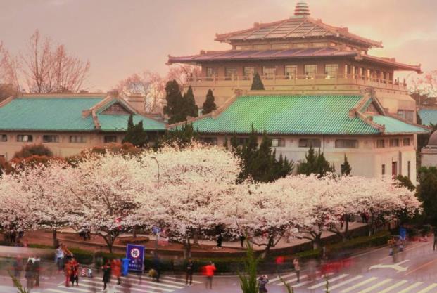 2022院校選擇情報(bào)|武漢大學(xué)來(lái)啦